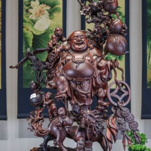 Di lạc đứng gỗ trắc