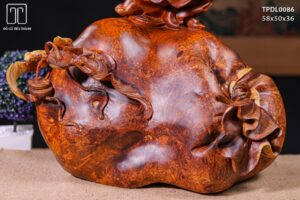 Di Lạc Đứng Bao Tiền Gỗ Nu Hương
