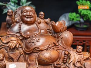 Di lạc nằm gỗ hương