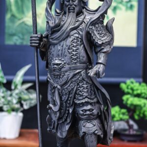 Quan công gỗ mun