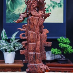 Đạt ma đứng rồng gỗ sưa