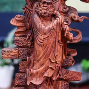 Đạt ma đứng rồng gỗ sưa