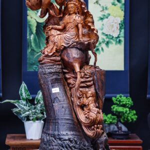 Phật bà gỗ hương