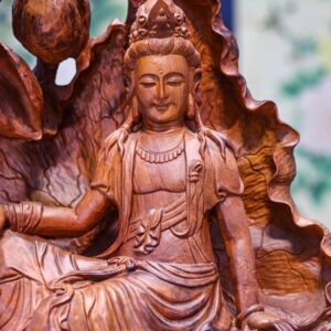 Phật bà gỗ hương