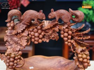 Giỏ nho sóc hương đá
