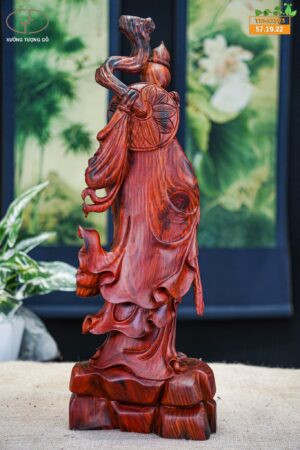 Đạt ma hành khất gỗ trắc