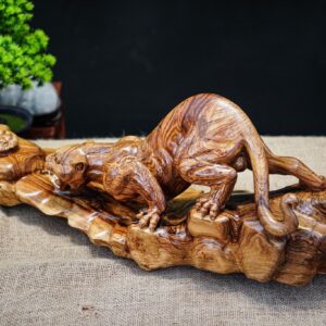 Báo săn mồi gỗ cẩm lai