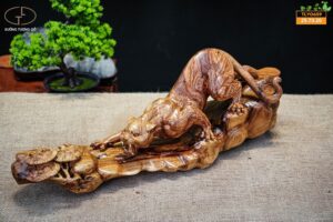 Báo săn mồi gỗ cẩm lai