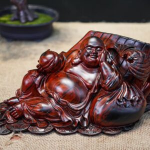 Di lạc dáng nằm gỗ trắc