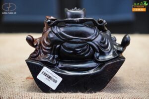 Thần tài để oto gỗ trắc
