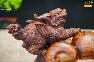 Tam nghê gỗ sưa