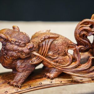 Tam nghê gỗ sưa