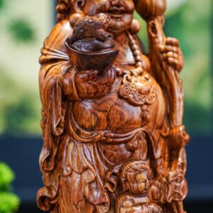 Di lạc đứng gỗ sưa