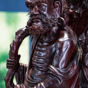 Đạt ma đứng gỗ tử đàn đỏ