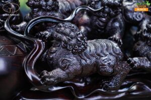 Cửu nghê gỗ tử đàn tím