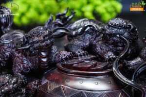 Cửu nghê gỗ tử đàn tím
