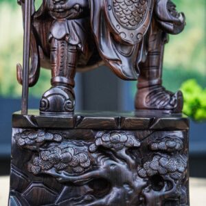 Quan công gỗ mun hoa