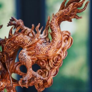 Đạt ma múa võ gỗ sưa
