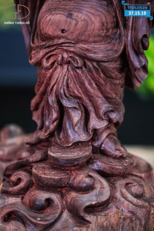 Di lạc đáng đứng