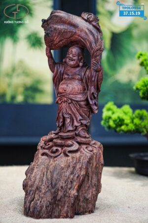 Di lạc đáng đứng