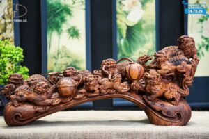Cầu lân sư gỗ sưa
