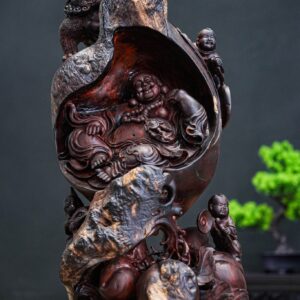Di lạc ngồi gỗ nu trắc