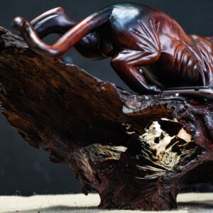 Báo săn mồi gỗ trắc