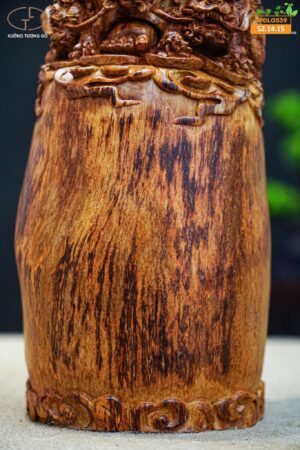 Di lặc long lân gỗ sưa