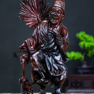 Tế công đứng gỗ trắc