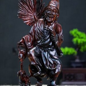 Tế công đứng gỗ trắc