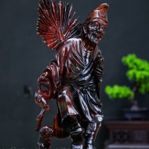 Tế công đứng gỗ trắc