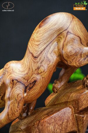 Báo săn mồi gỗ cẩm