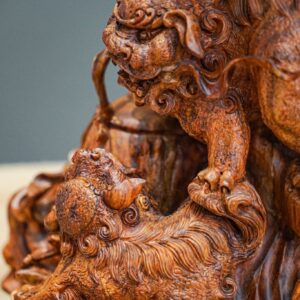 Đạt ma hàng long gỗ sưa