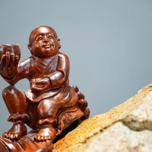 Tế công hương ôm đá