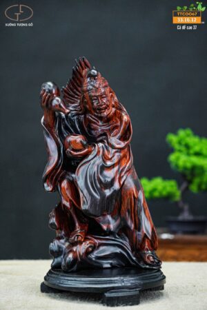 Tế công gỗ trắc