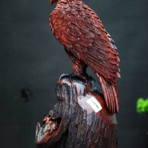 Đại bàng gỗ trắc