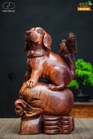 chó gỗ hương