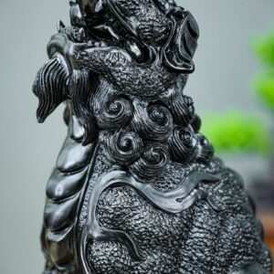 lân sư gỗ mun