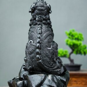lân sư gỗ mun