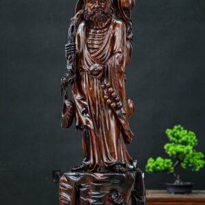 Đạt ma đứng gỗ trắc