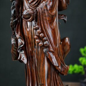 Đạt ma đứng gỗ trắc