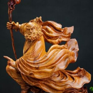 đạt ma múa võ gỗ hương