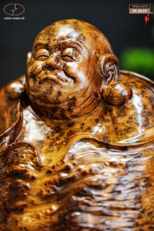 Di lạc gỗ nu ngọc am