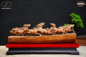 Bát mã gỗ sưa