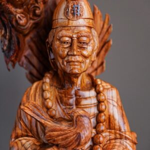 Tượng Tế Công - Gỗ Sưa